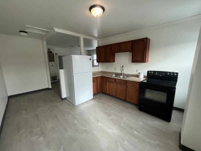 924 N 10th property image