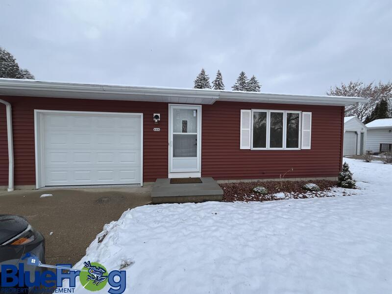 644 Woodlawn Dr property image