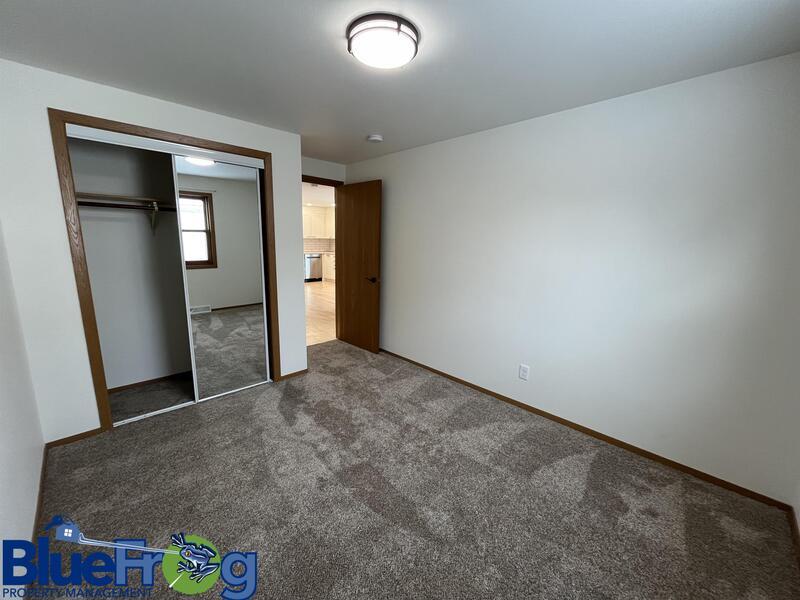 644 Woodlawn Dr property image