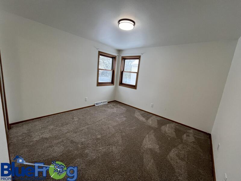 644 Woodlawn Dr property image