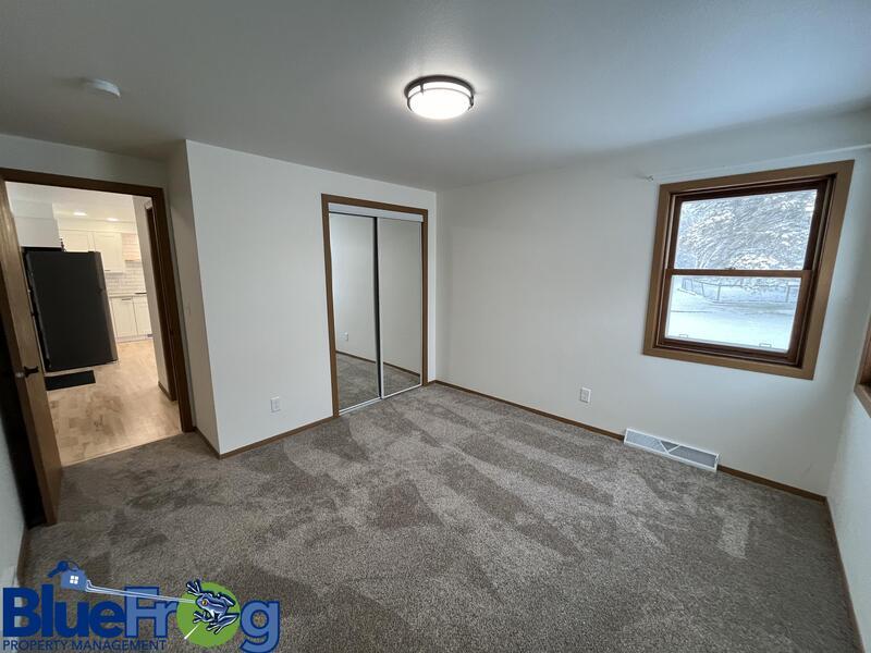 644 Woodlawn Dr property image