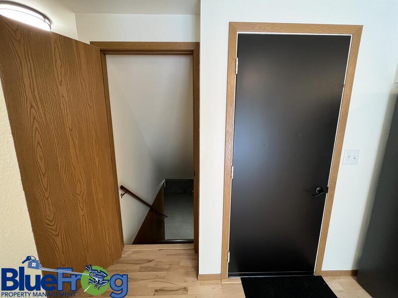 644 Woodlawn Dr property image