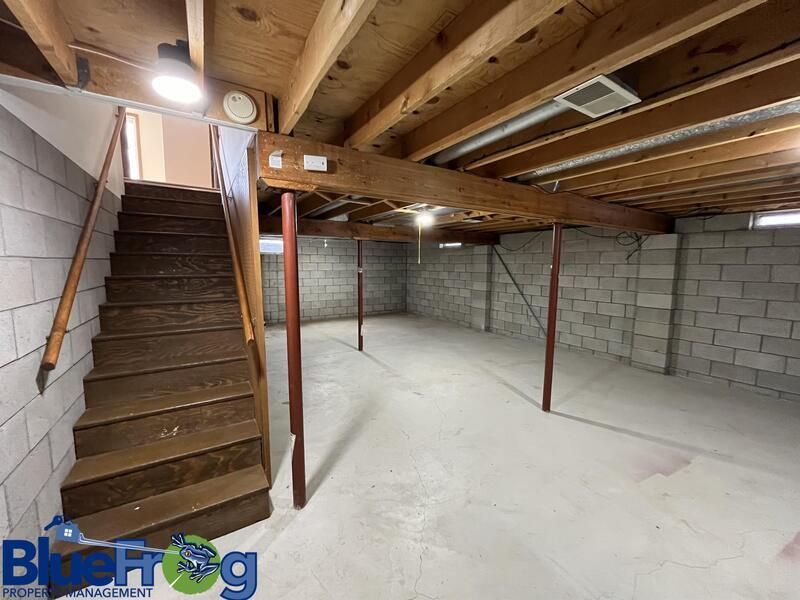 644 Woodlawn Dr property image