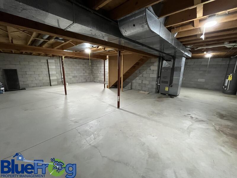 644 Woodlawn Dr property image