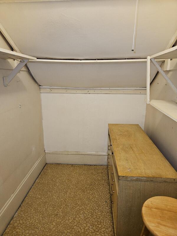 425 Monroe Street - Upper property image