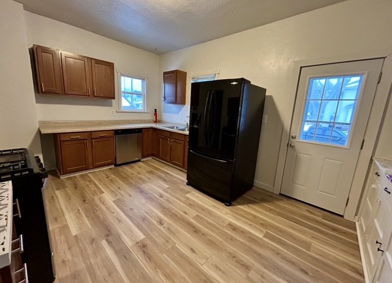 402 West 14th Avenue - Lower property image