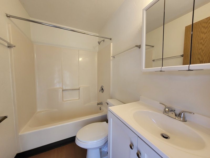 308 Leeland Street - 4 property image