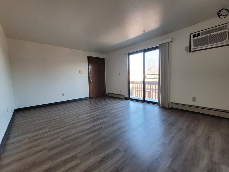 1721 Lenwood Avenue Unit 10 property image