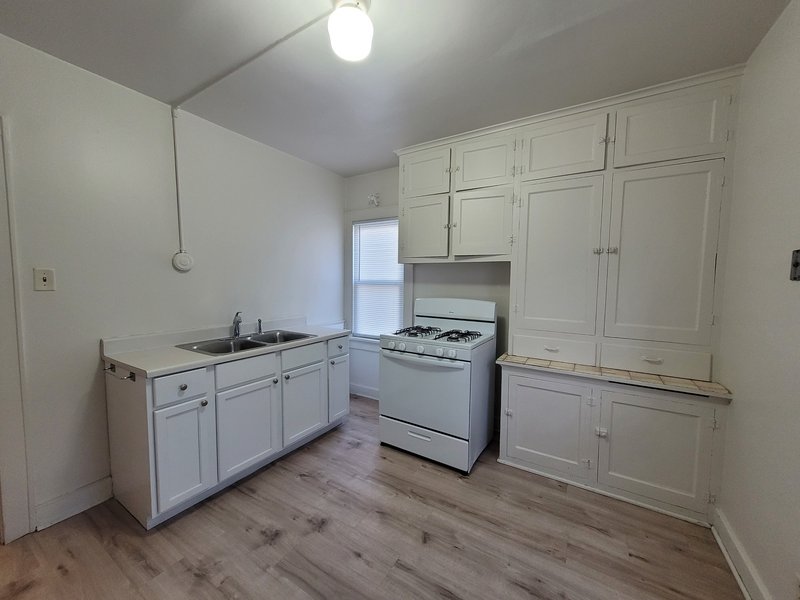 701 North Chestnut Avenue Lower property image