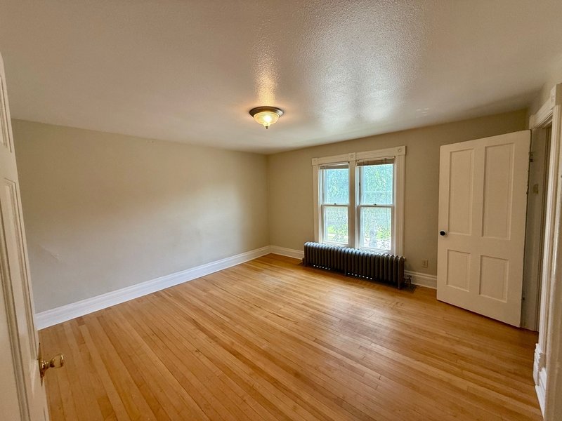 238 Scott Avenue - Upper A property image