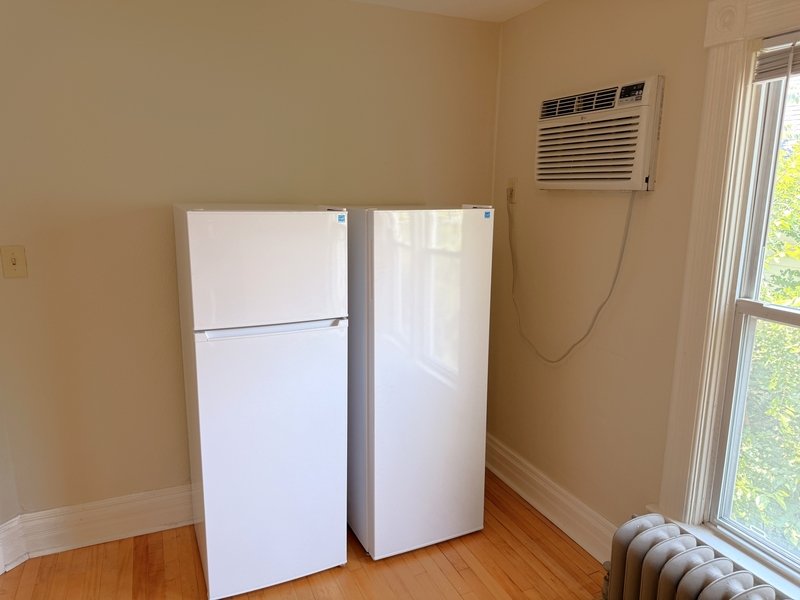 238 Scott Avenue - Upper A property image