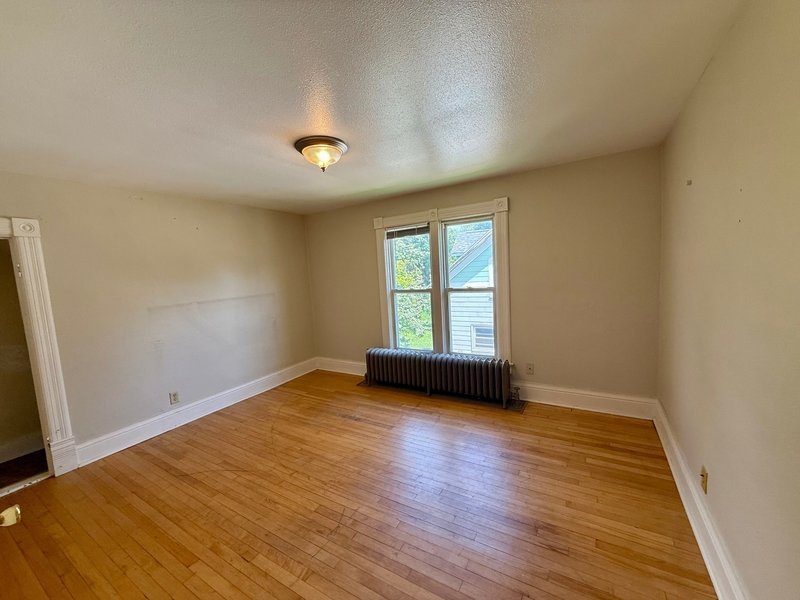 238 Scott Avenue - Upper A property image