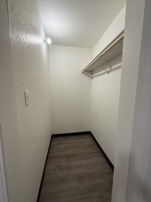 924 N 10th property image