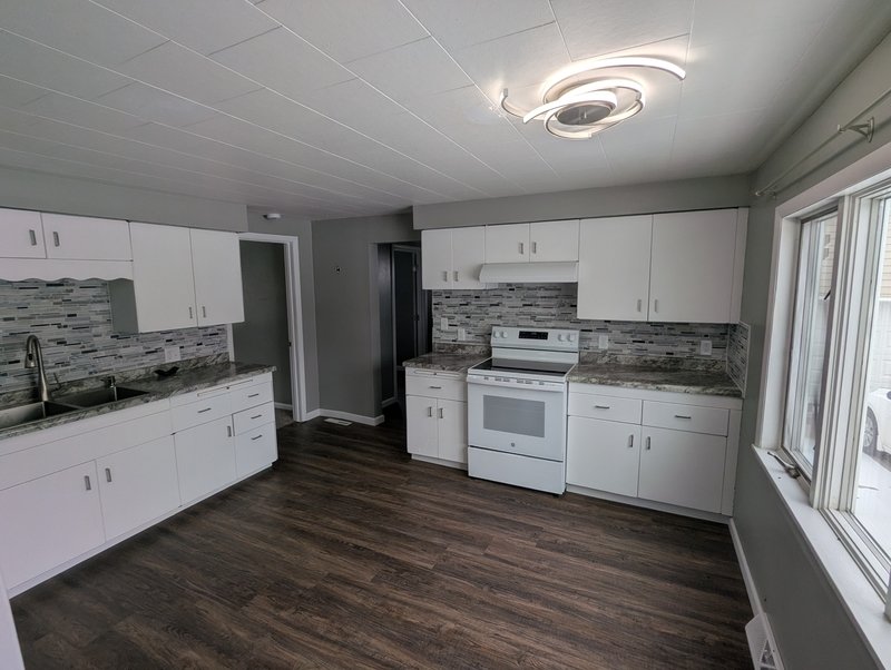 520 East Washington Street property image