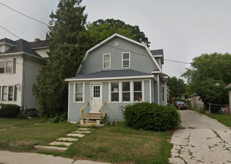890 Shawano Avenue - Lower property image