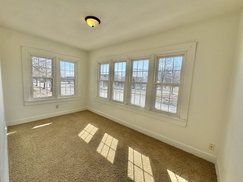 701 North Chestnut Avenue Upper property image