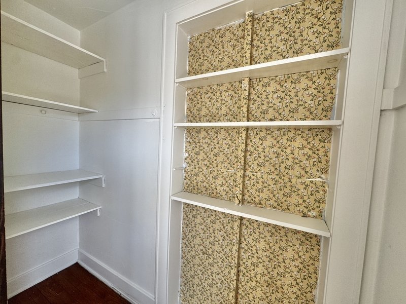 701 North Chestnut Avenue Upper property image