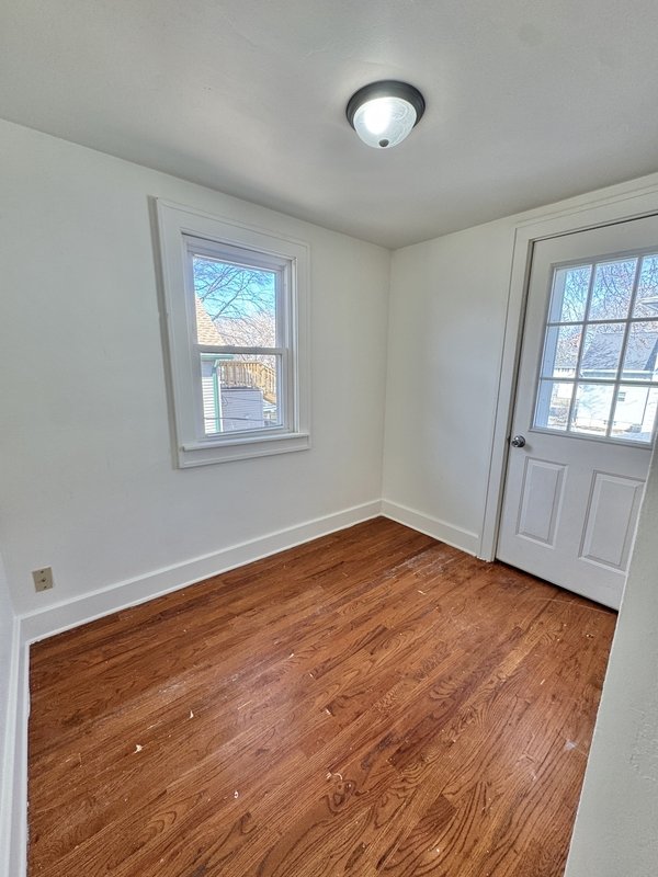 701 North Chestnut Avenue Upper property image