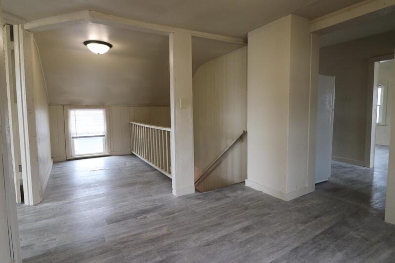 423 Draper Street - 423 1/2 property image