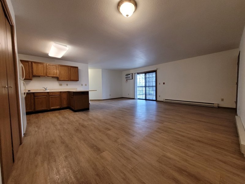 230 Robbins Street - 8 property image