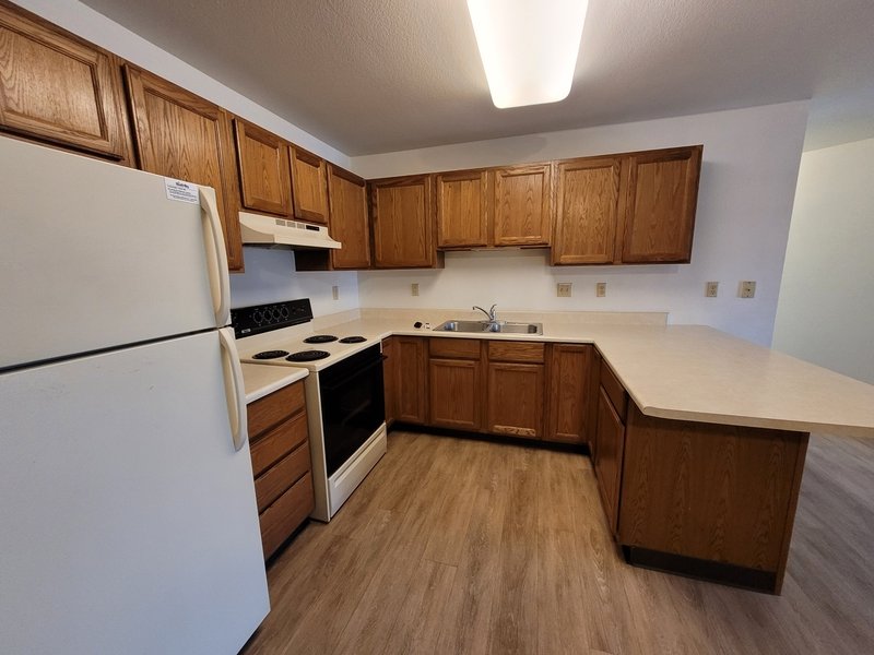 230 Robbins Street - 8 property image