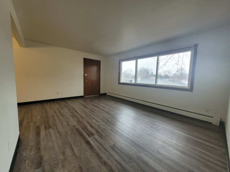 1303 Morris Avenue - 6 property image