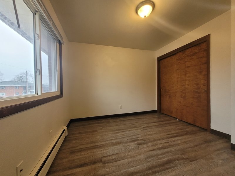 1303 Morris Avenue - 6 property image