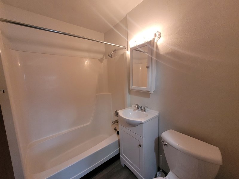 1303 Morris Avenue - 6 property image