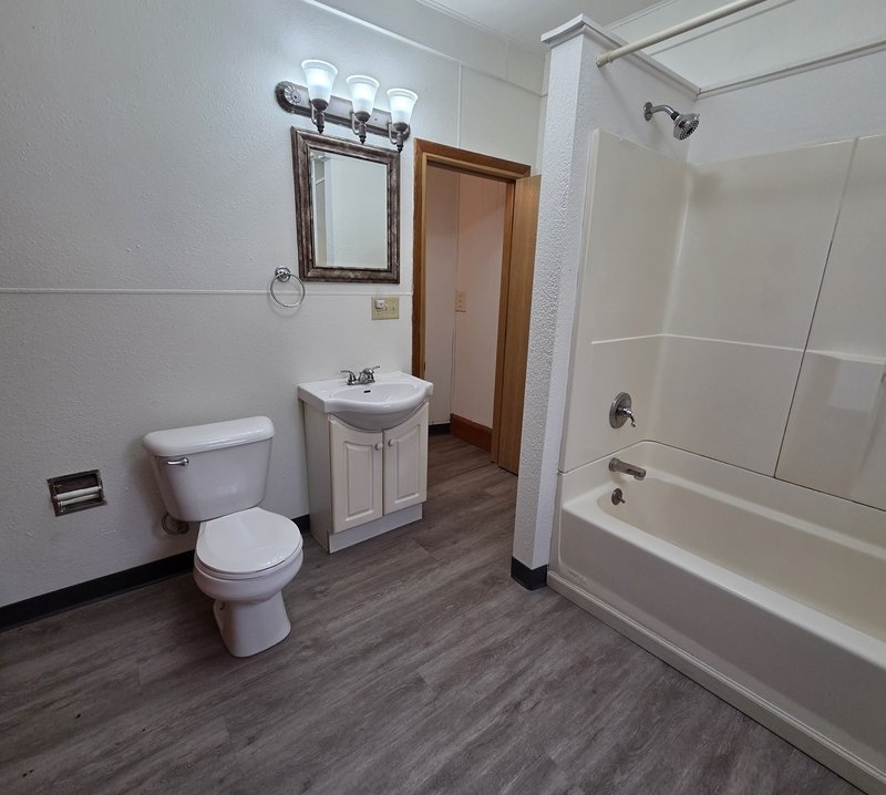 502 West 6th Avenue - A property image