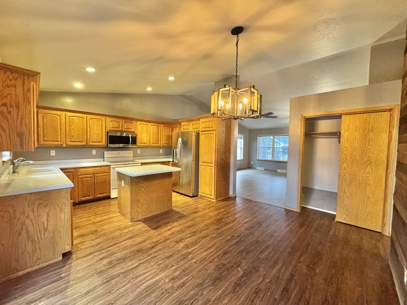 2941-2943 Popplewood Court - 2943 property image