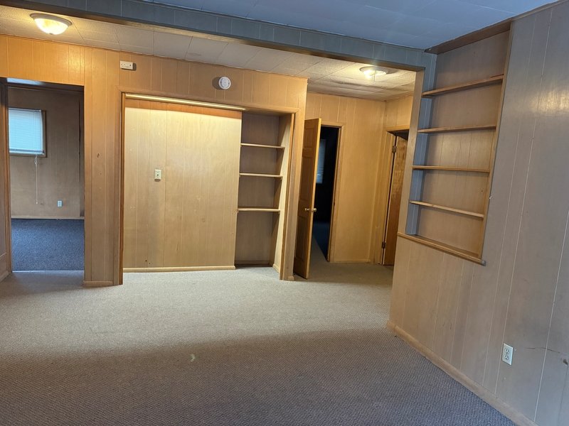 929 Jackson St - Upper property image