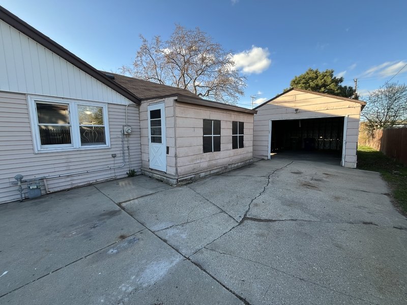 1139 Perrot Street property image