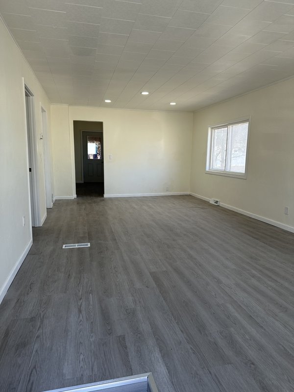 881 West Mason Street property image