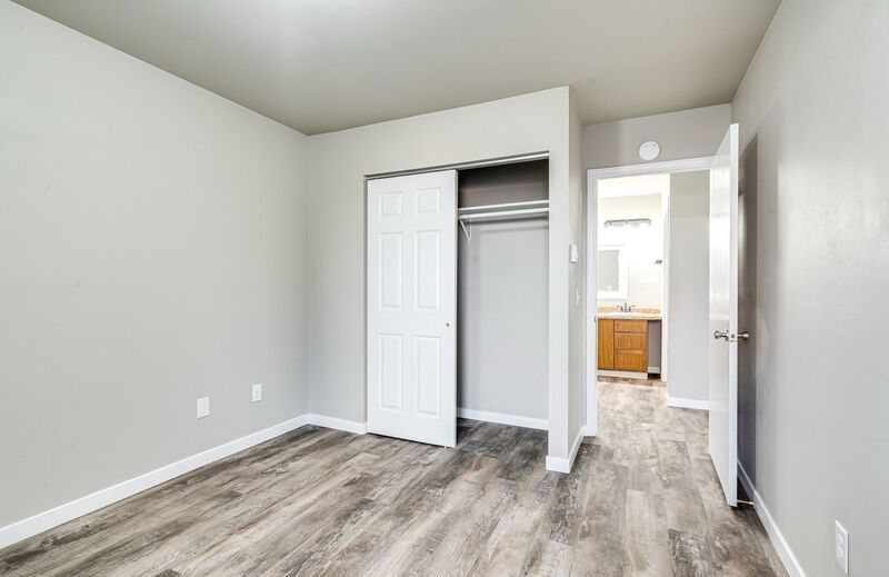 825 Wisconsin Street - 1B property image