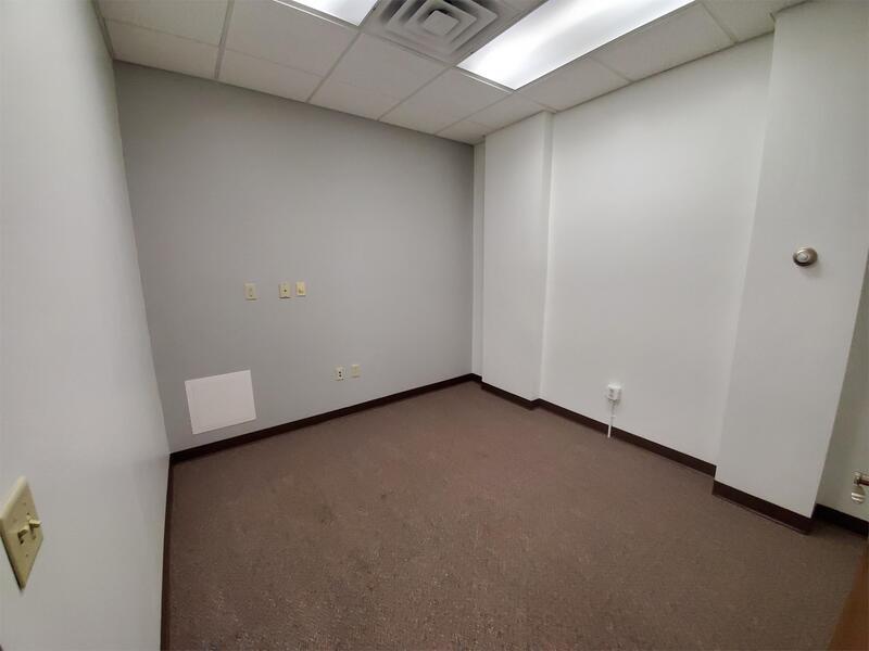 163 - 165 West Huron Street - 163 Com property image