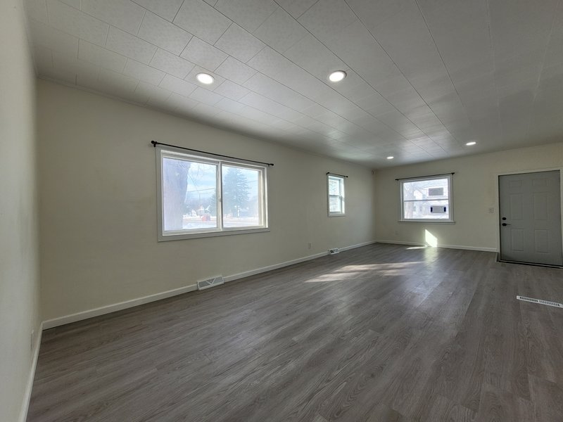 881 West Mason Street property image