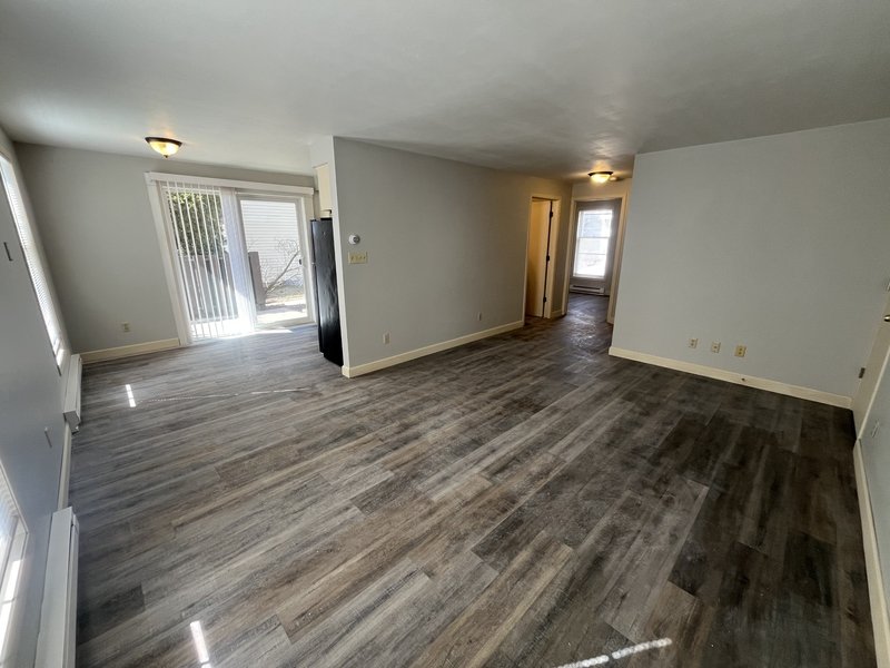 2528 Camelot Boulevard Unit A property image