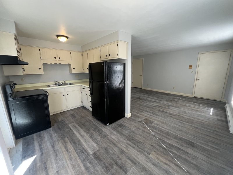 2528 Camelot Boulevard Unit A property image