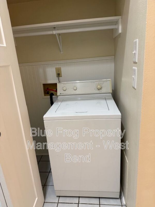 Updated 3 Bed for Rent in Downtown West Bend property image