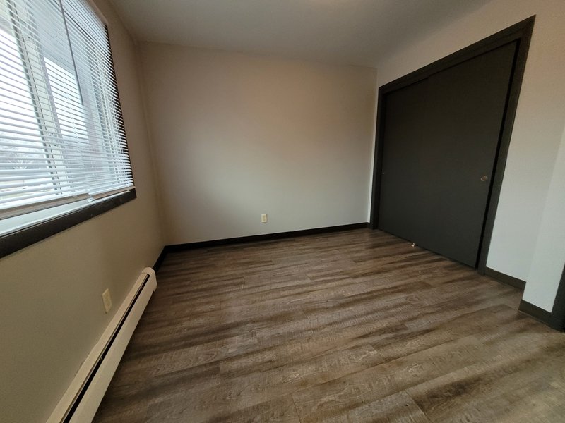 1303 Morris Avenue - 8 property image