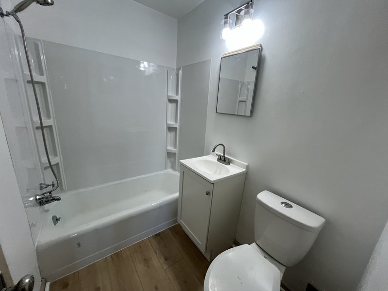 410 - 412 N Lake St - 412 A property image