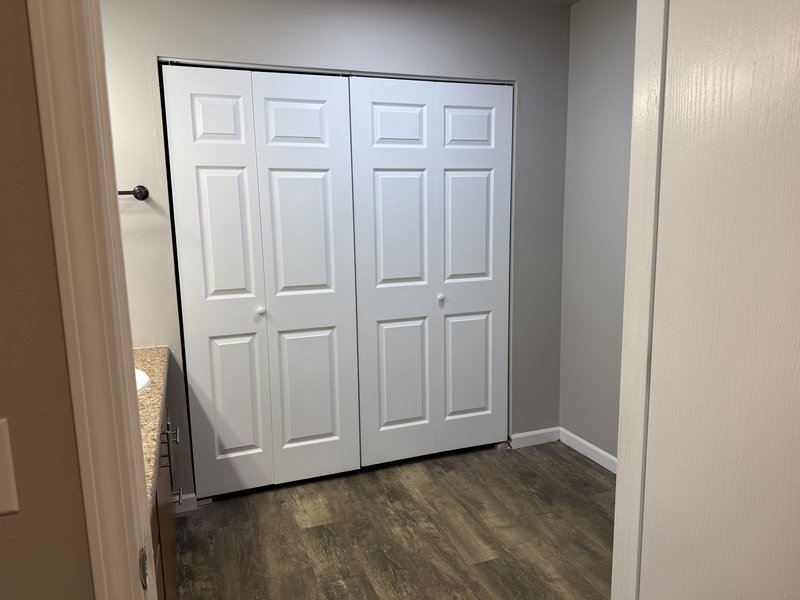 825 Wisconsin Street - 1B property image