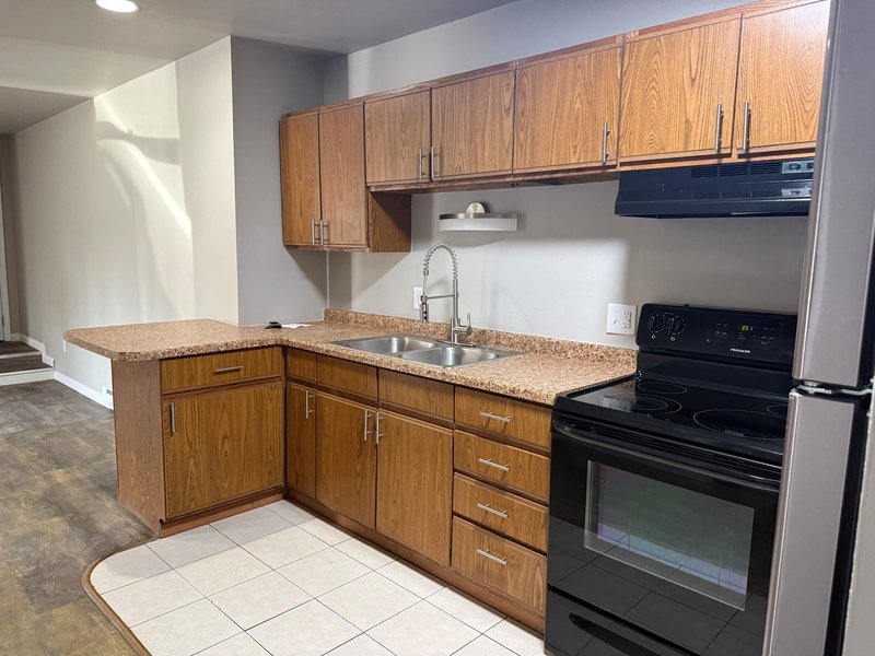 825 Wisconsin Street - 1B property image