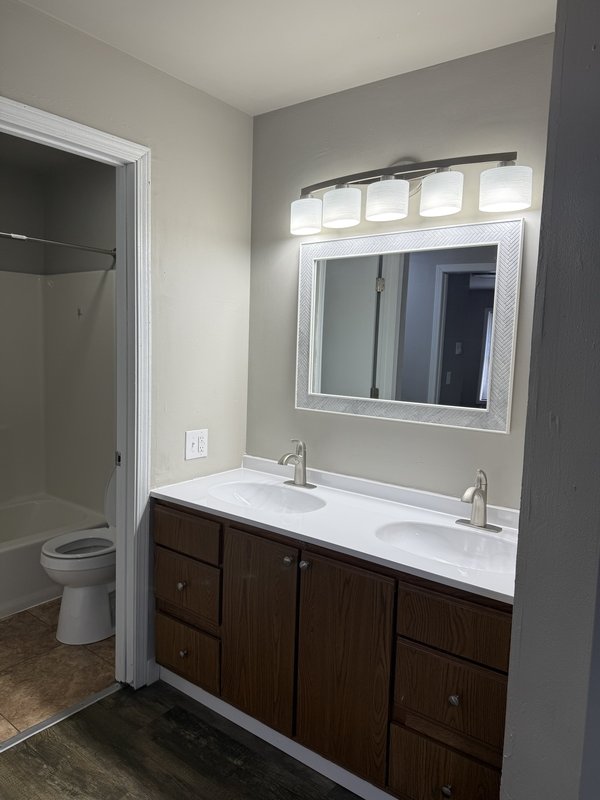 835 Wisconsin Street - 2D property image