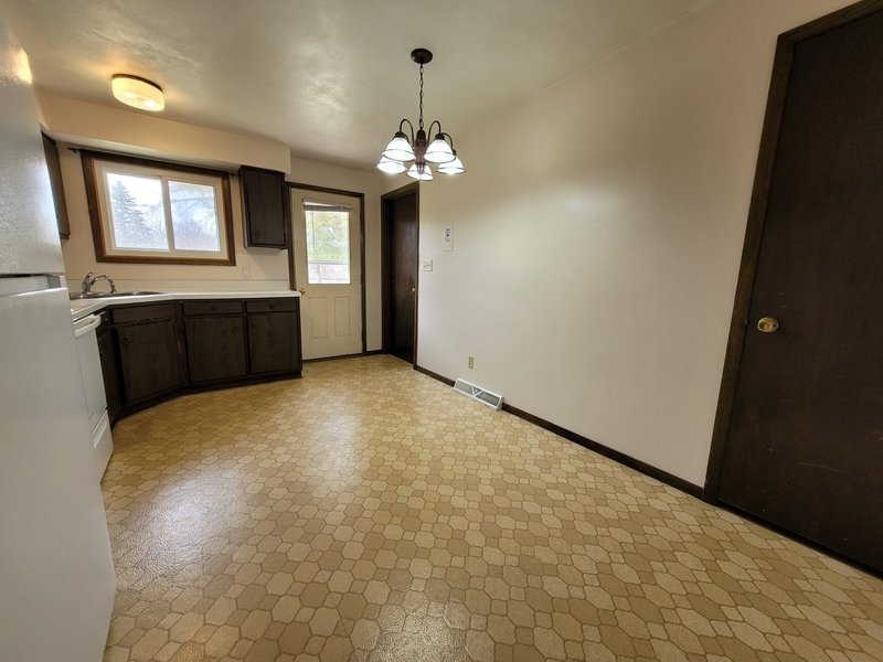 1629/1631 North Birchwood Avenue - 1629 property image