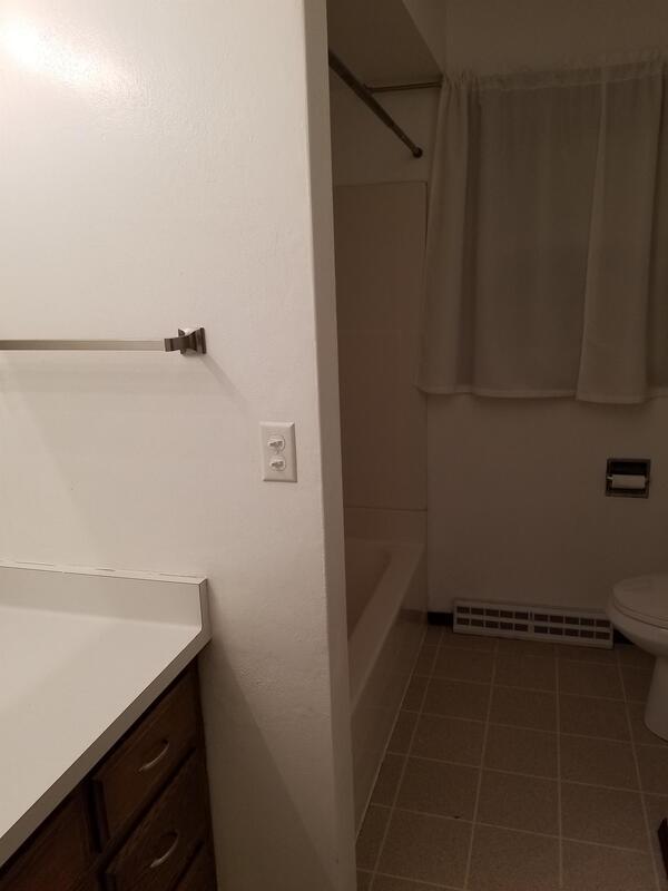 1097/1099 Laurel Court - 1099 property image