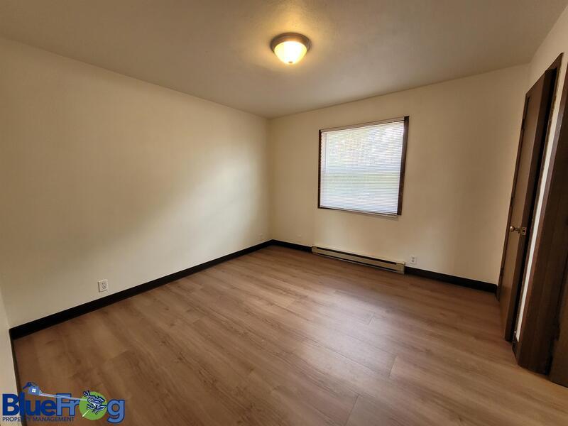 1914 Division Street - 18 property image