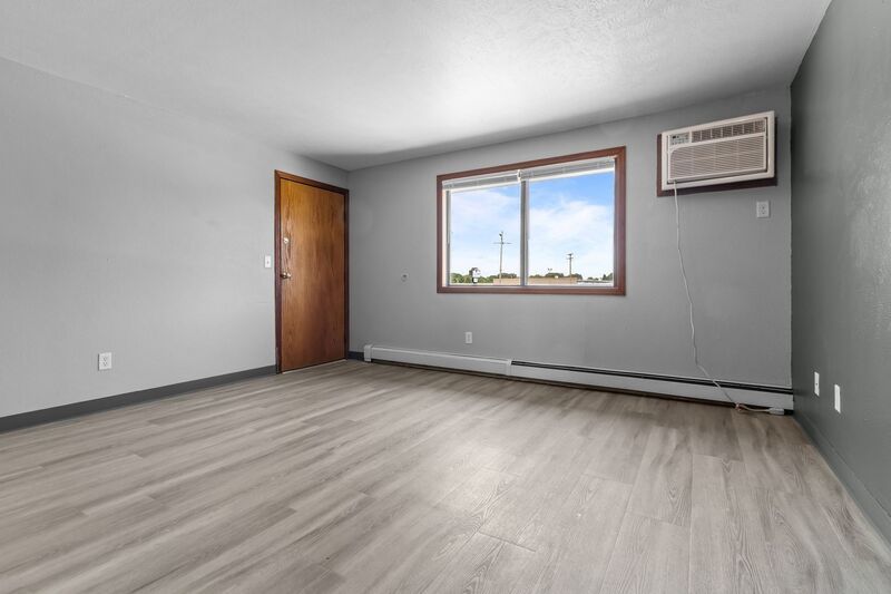 1550 Moraine Terrace - 3 property image