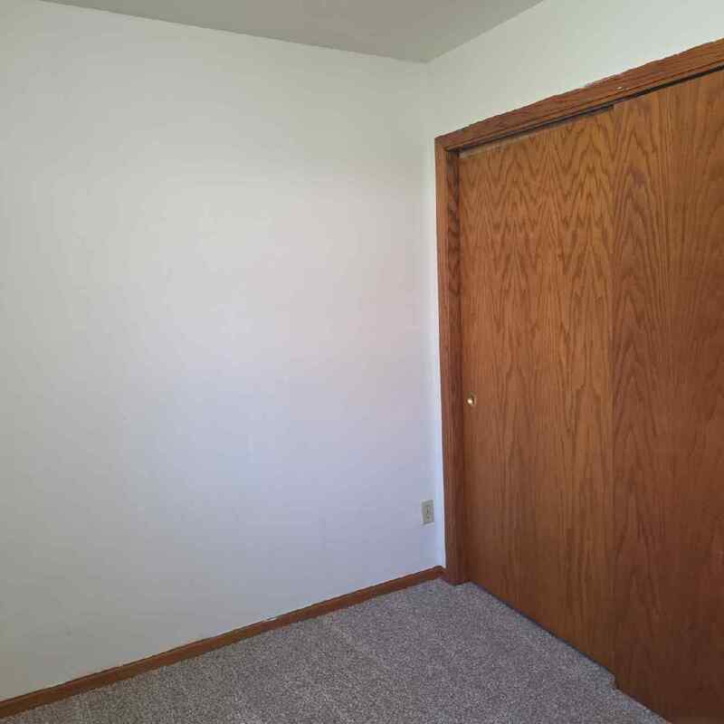 220 Robbins Street - 5 property image