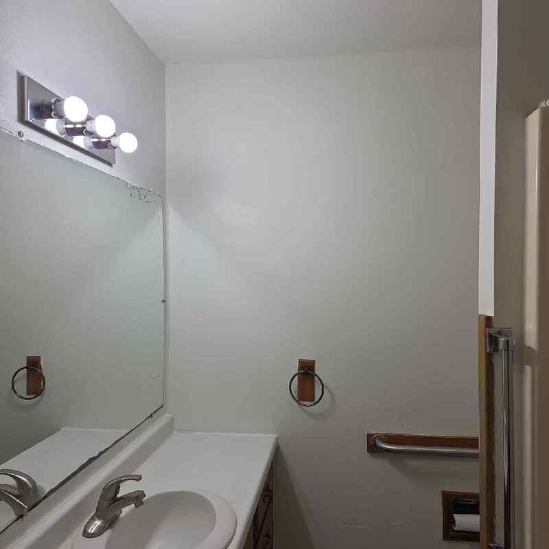 220 Robbins Street - 5 property image